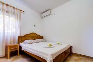 Апартаменты Villa LUX Rajovic Будва Стандартный двухместный номер-студио с 1 кроватью-3